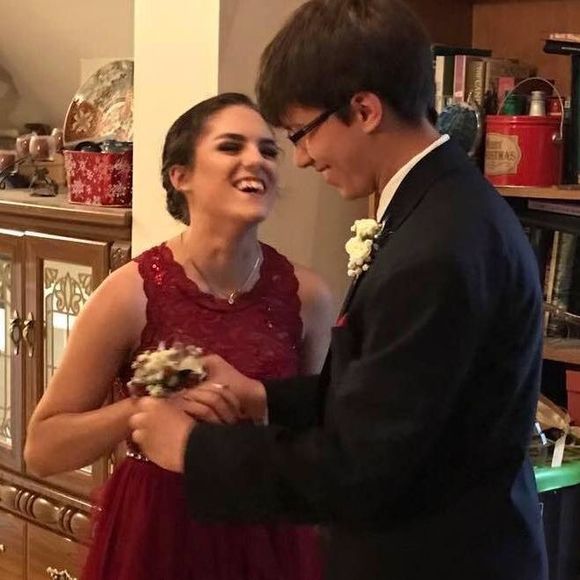 Meet your Posher, Renae - Picture 1 of 1